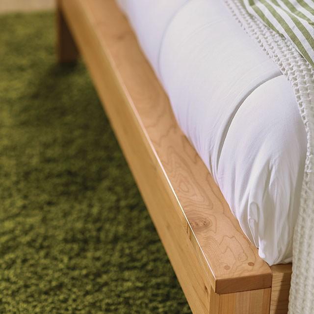 Willamette Cal.King Bed - U&U Home Budget Furniture (Carteret, NJ)