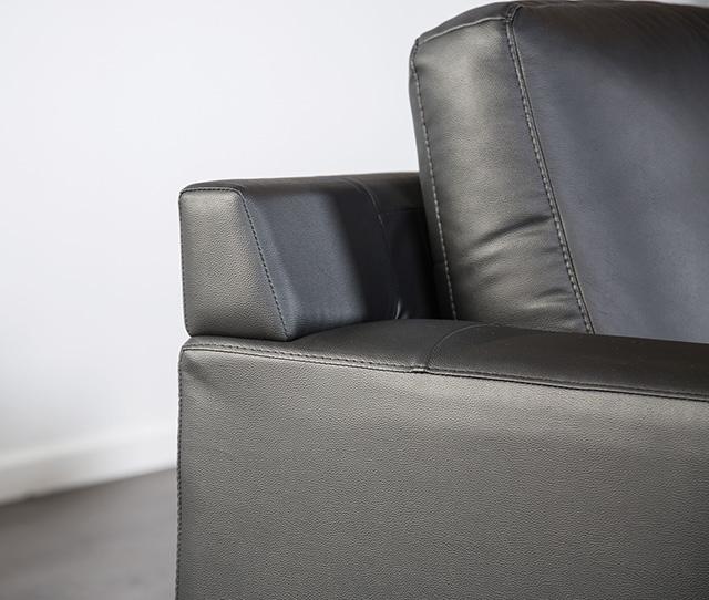Stordal Sectional, Right Chaise - U&U Home Budget Furniture (Carteret, NJ)
