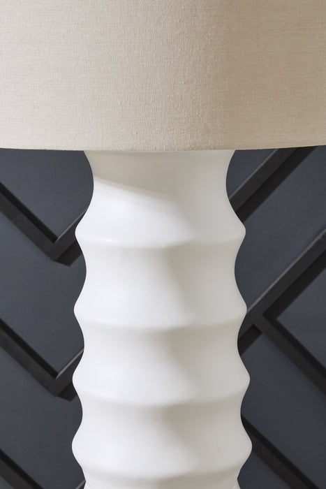 Veraleigh Floor Lamp - U&U Home Budget Furniture (Carteret, NJ)