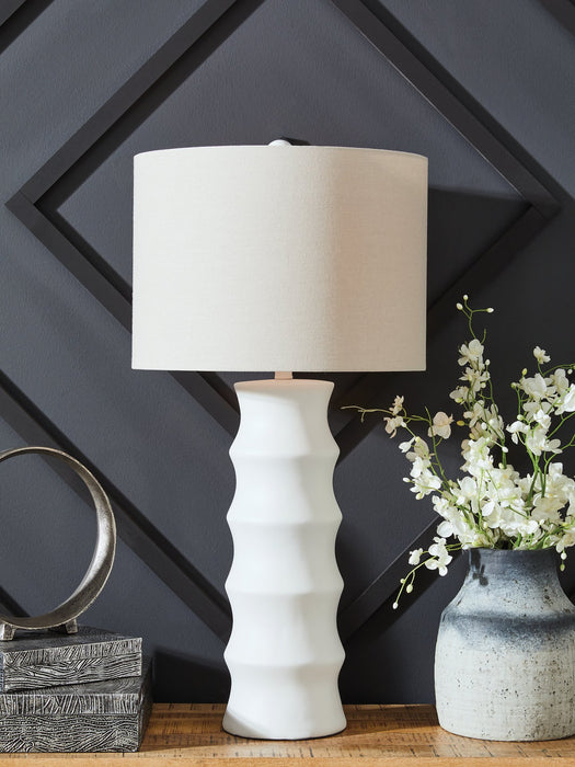 Veraleigh Table Lamp - U&U Home Budget Furniture (Carteret, NJ)