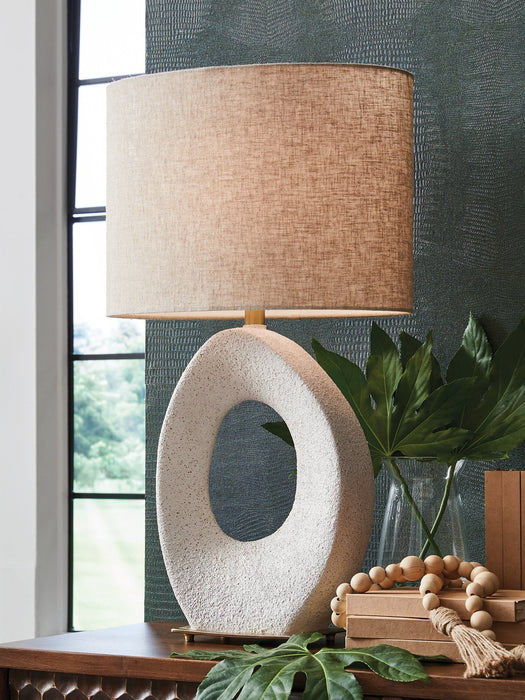 Trentlen Table Lamp - U&U Home Budget Furniture (Carteret, NJ)