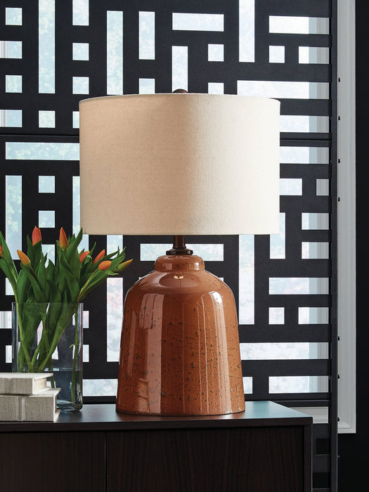 Aaleahya Table Lamp - U&U Home Budget Furniture (Carteret, NJ)