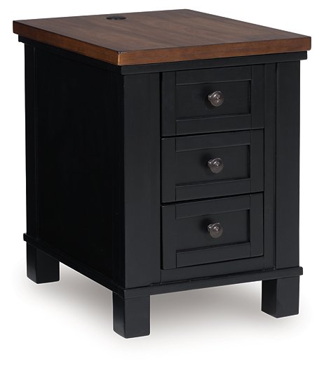 Wildenauer Chairside End Table - U&U Home Budget Furniture (Carteret, NJ)