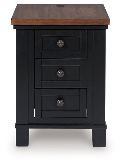Wildenauer Chairside End Table - U&U Home Budget Furniture (Carteret, NJ)