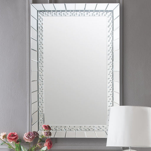 Nysa Mirrored & Faux Crystals Console Table - U&U Home Budget Furniture (Carteret, NJ)