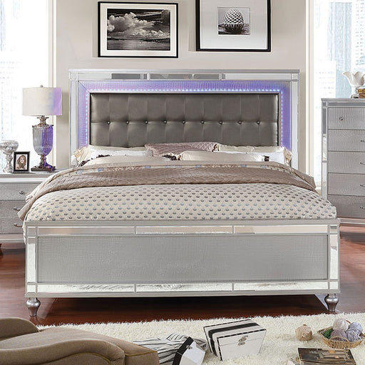 Brachium Queen Bedroom Set Silver - U&U Home Budget Furniture (Carteret, NJ)