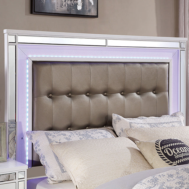 Brachium Queen Bedroom Set Silver - U&U Home Budget Furniture (Carteret, NJ)