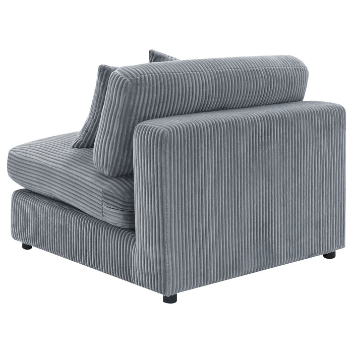 Blaine Accent Chair - U&U Home Budget Furniture (Carteret, NJ)