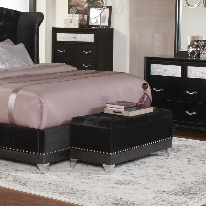 Barzini Tufted Rectangular Trunk with Nailhead Black - U&U Home Budget Furniture (Carteret, NJ)