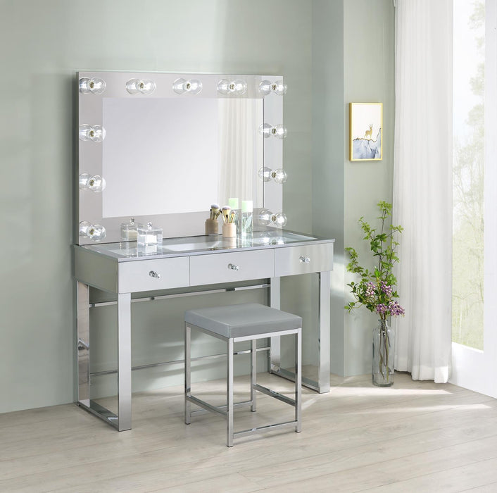 Umbridge Upholstered Square Padded Cushion Vanity Stool - U&U Home Budget Furniture (Carteret, NJ)