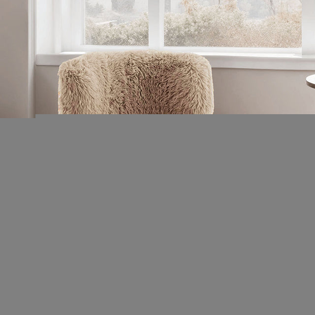 Alcoba Accent Chair